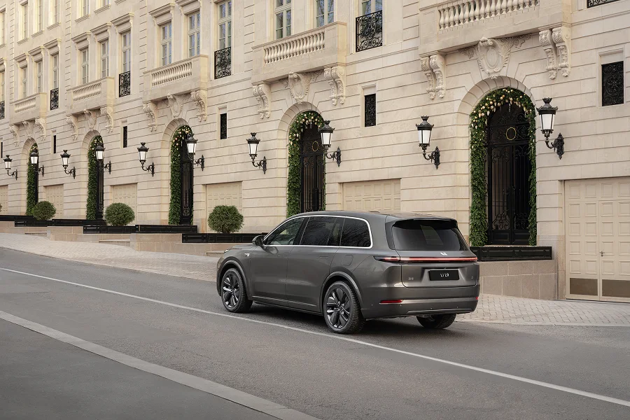 Li Auto L9 2025 модельного года